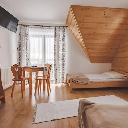 U Marii & Mariana مزرعة للإقامة