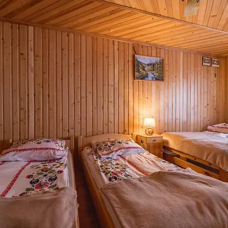 U Marii & Mariana مزرعة للإقامة